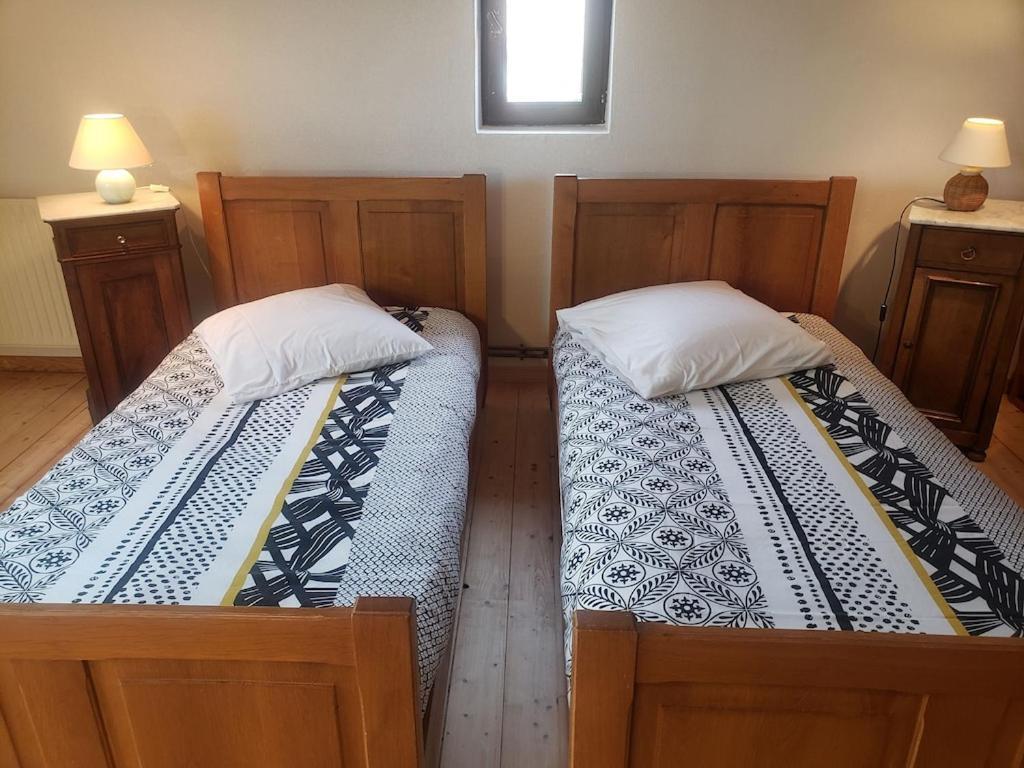 Gite Au Petit Ruisseau-Etage Et Combles-Maison Alsacienne 4 Personnes 4 Nuitees Minimum Langensoultzbach Bagian luar foto