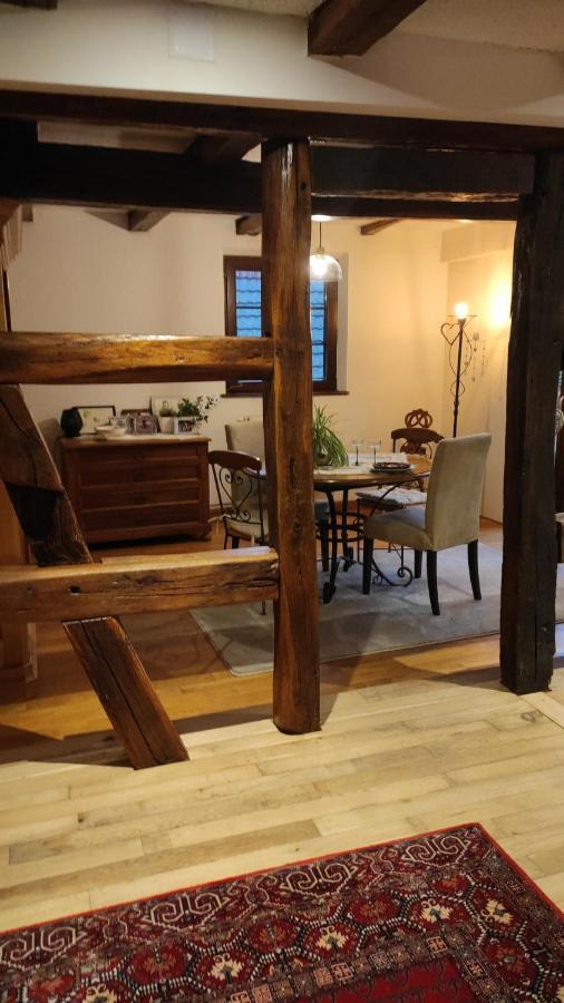 Gite Au Petit Ruisseau-Etage Et Combles-Maison Alsacienne 4 Personnes 4 Nuitees Minimum Langensoultzbach Bagian luar foto