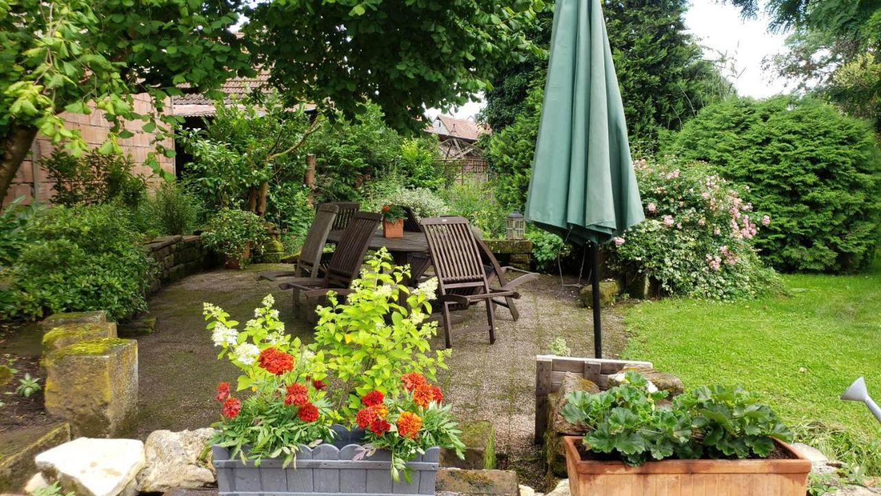 Gite Au Petit Ruisseau-Etage Et Combles-Maison Alsacienne 4 Personnes 4 Nuitees Minimum Langensoultzbach Bagian luar foto